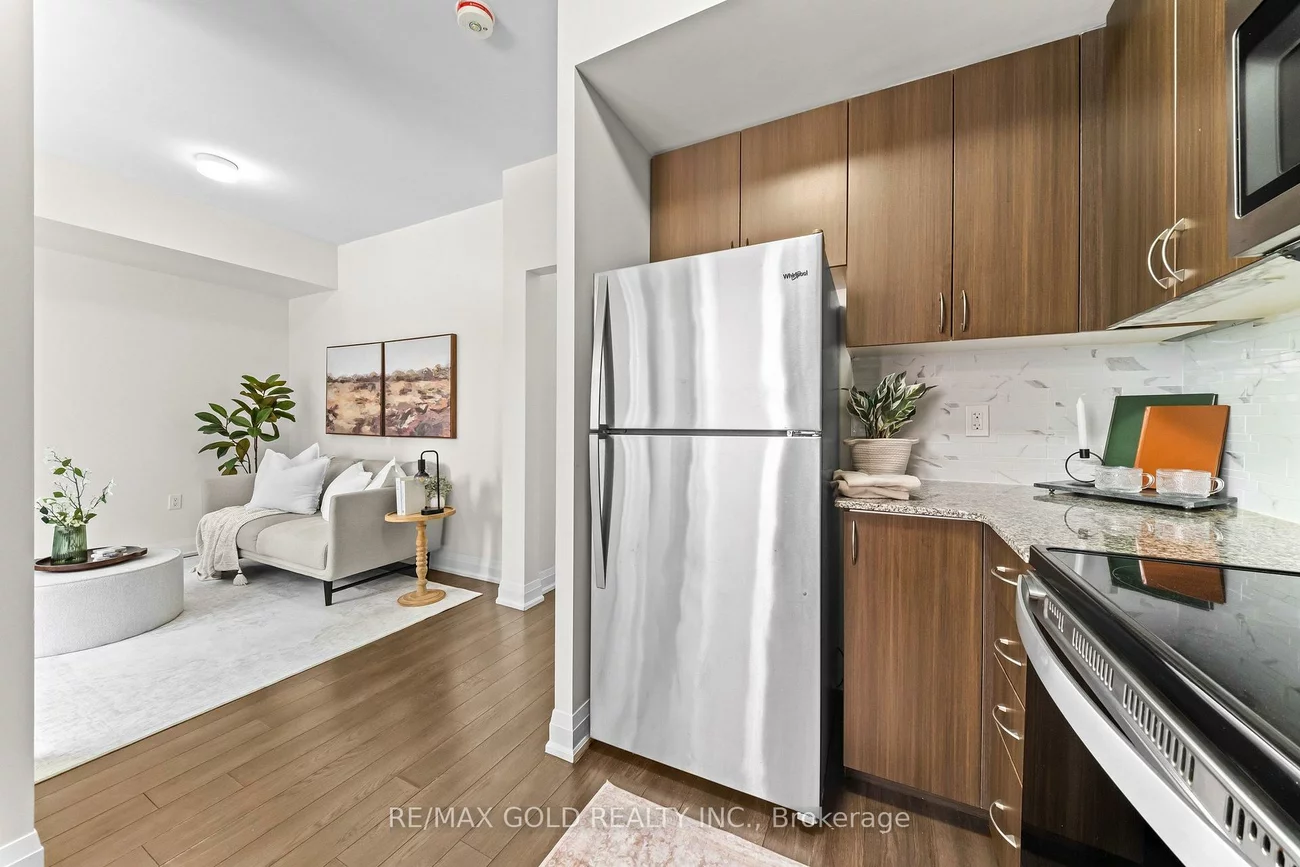 18, Coles, Vaughan Grove, Vaughan