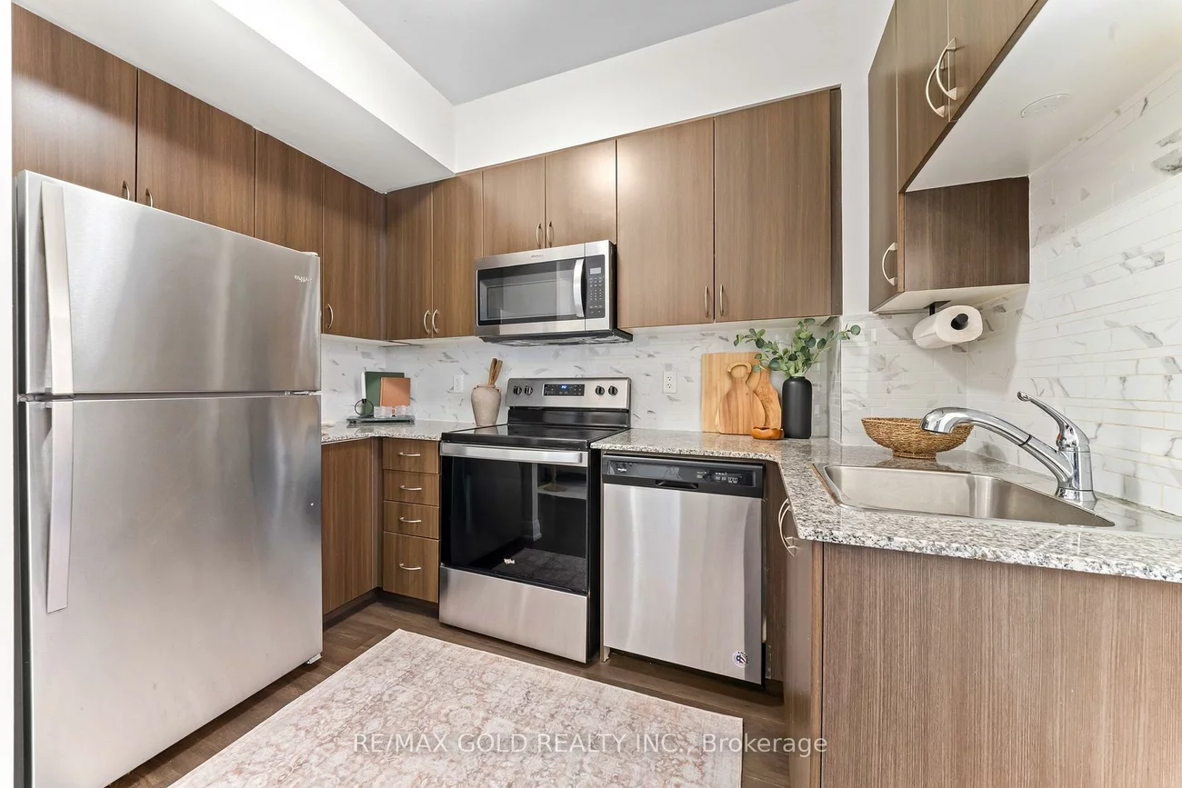 18, Coles, Vaughan Grove, Vaughan