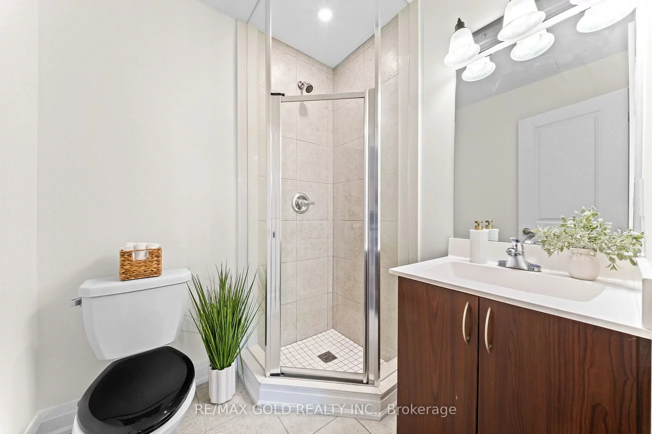 18, Coles, Vaughan Grove, Vaughan