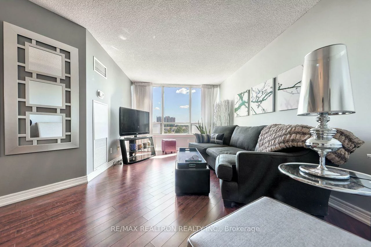 120, Promenade, Brownridge, Vaughan