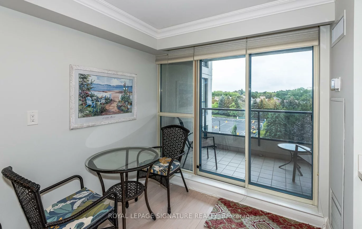 7300, Yonge, Crestwood-Springfarm-Yorkhill, Vaughan