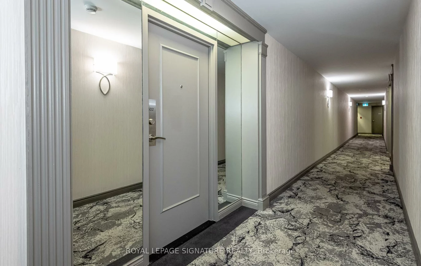7300, Yonge, Crestwood-Springfarm-Yorkhill, Vaughan