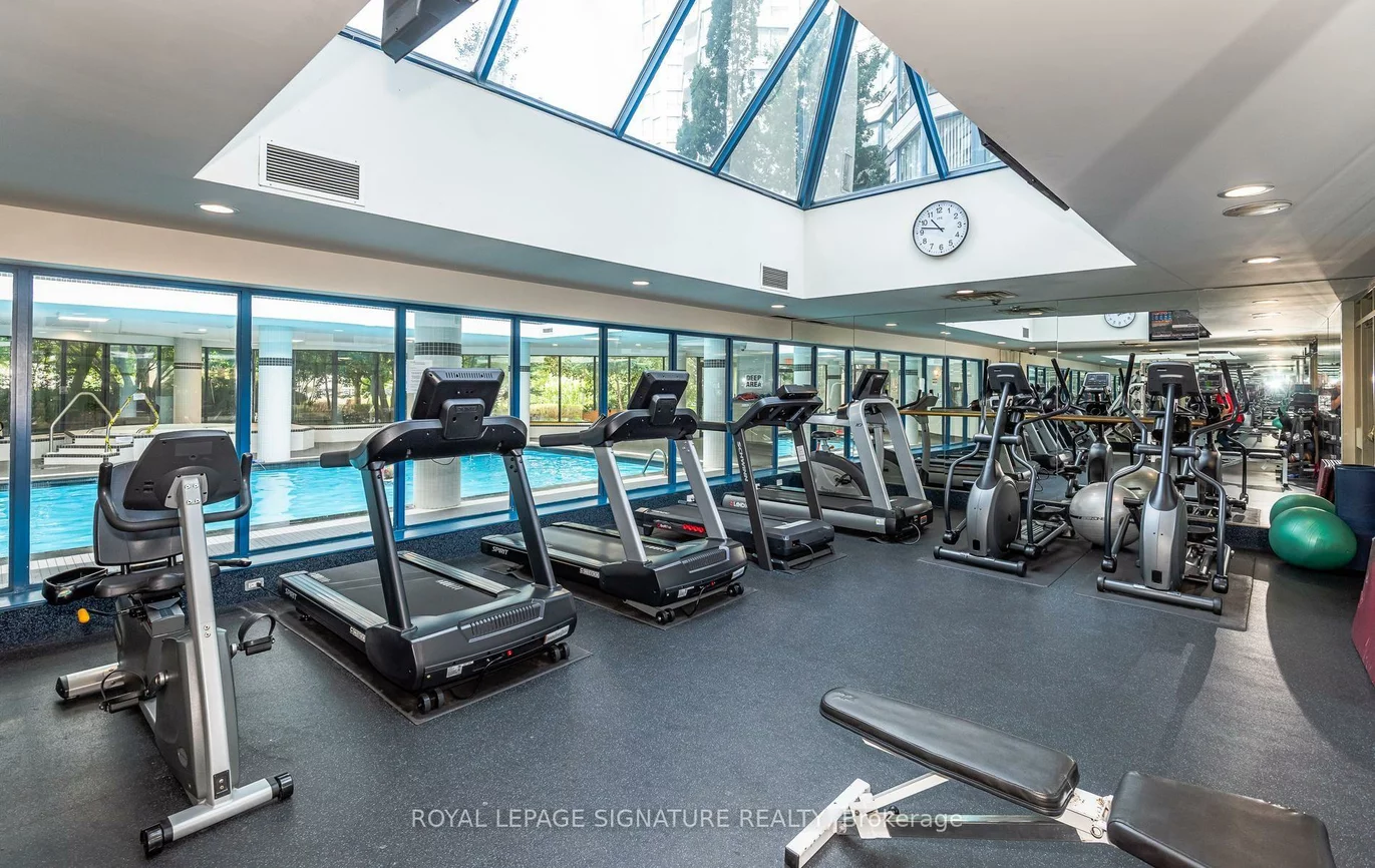 7300, Yonge, Crestwood-Springfarm-Yorkhill, Vaughan