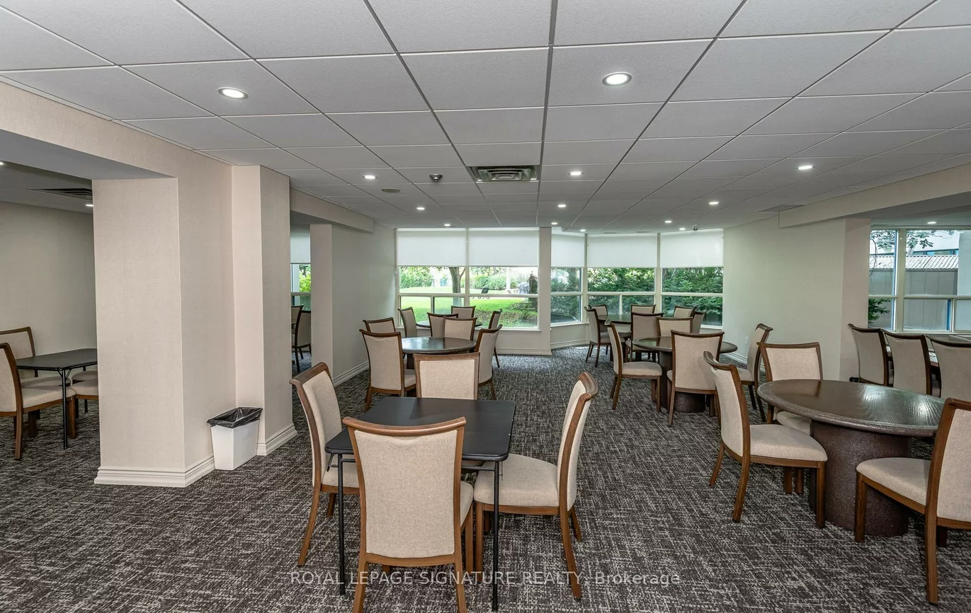 7300, Yonge, Crestwood-Springfarm-Yorkhill, Vaughan