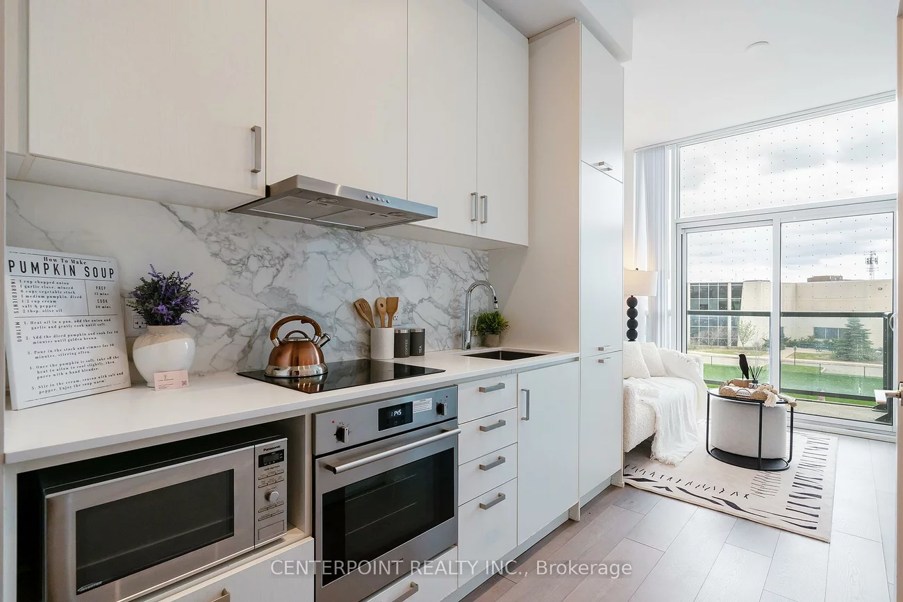 60, Honeycrisp, Vaughan Corporate Centre, Vaughan