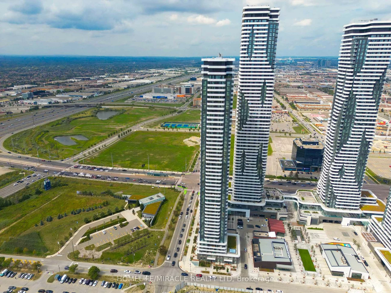 195, Commerce, Vaughan Corporate Centre, Vaughan