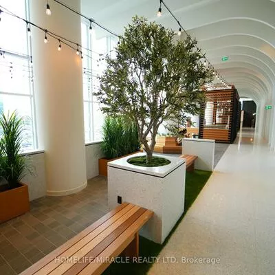 195, Commerce, Vaughan Corporate Centre, Vaughan