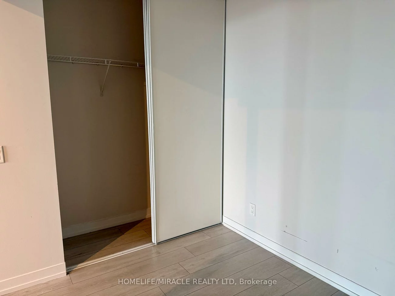 950, Portage, Vaughan Corporate Centre, Vaughan