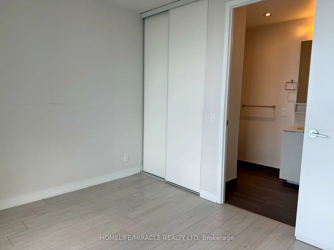 950, Portage, Vaughan Corporate Centre, Vaughan