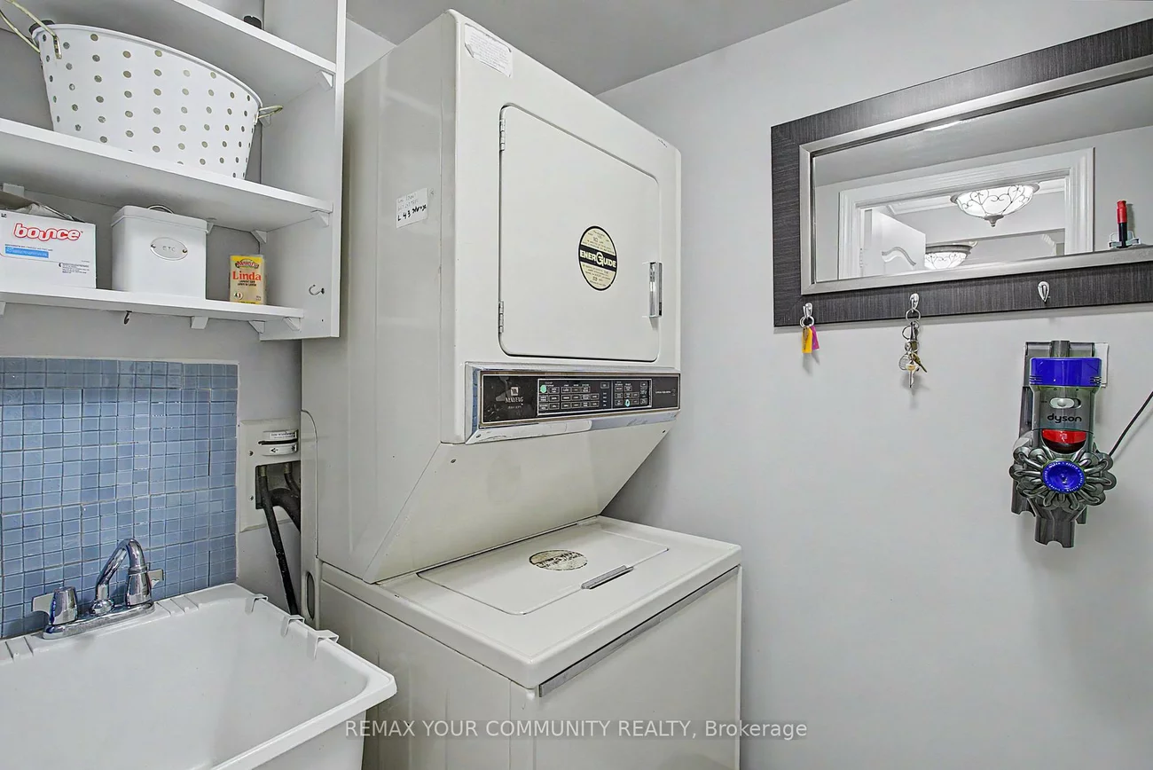 2506, Rutherford, Maple, Vaughan