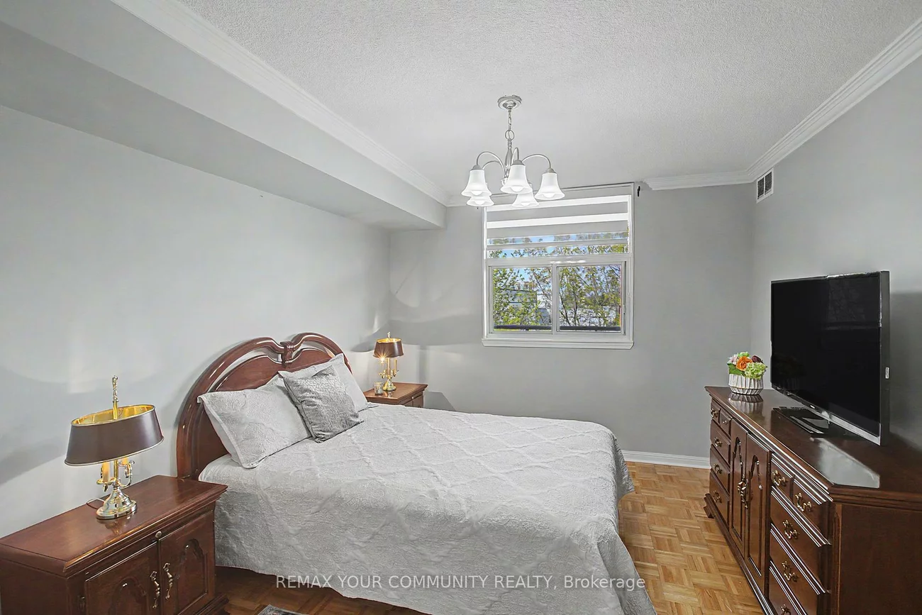 2506, Rutherford, Maple, Vaughan