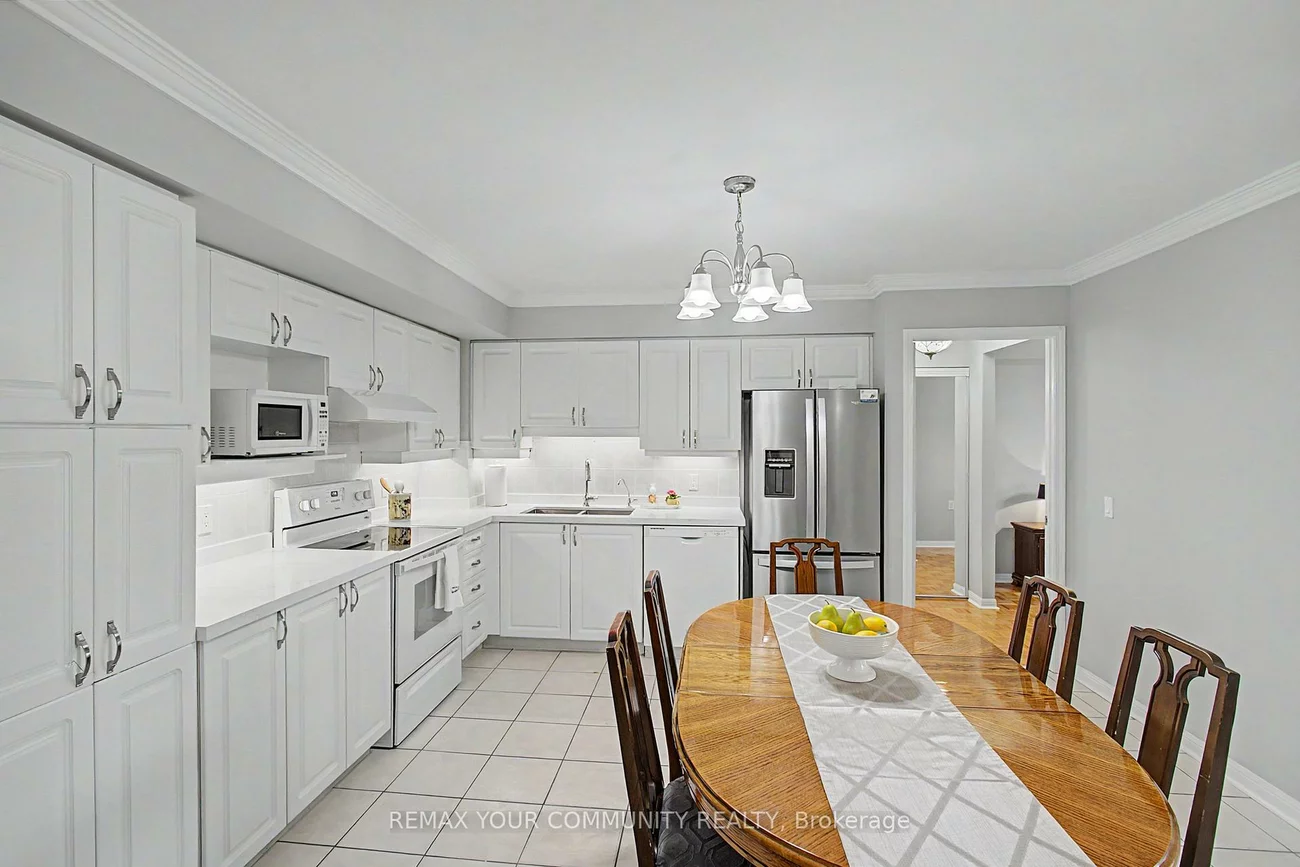 2506, Rutherford, Maple, Vaughan