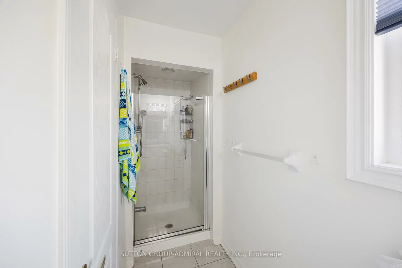 735, New Westminster, Brownridge, Vaughan