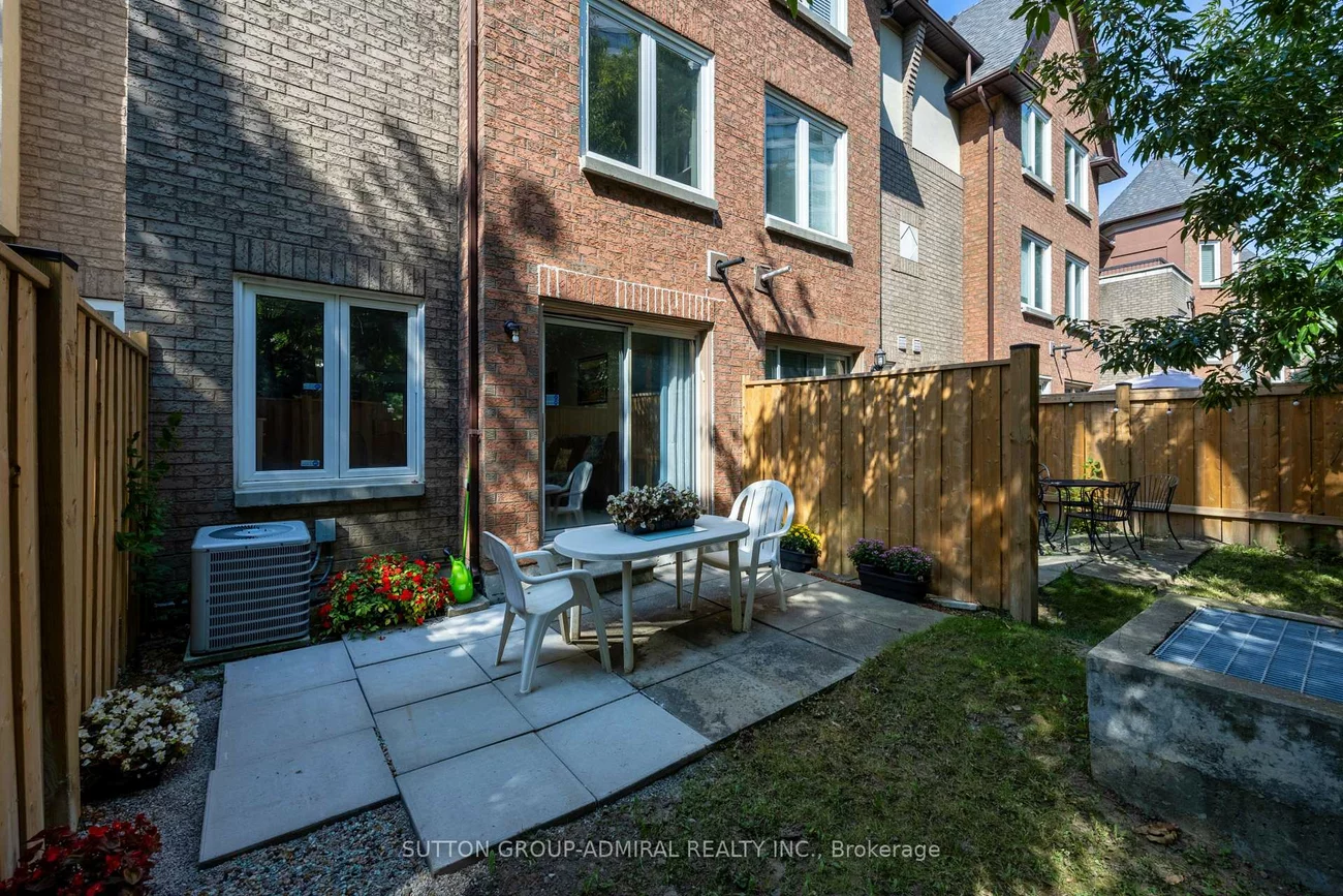 735, New Westminster, Brownridge, Vaughan