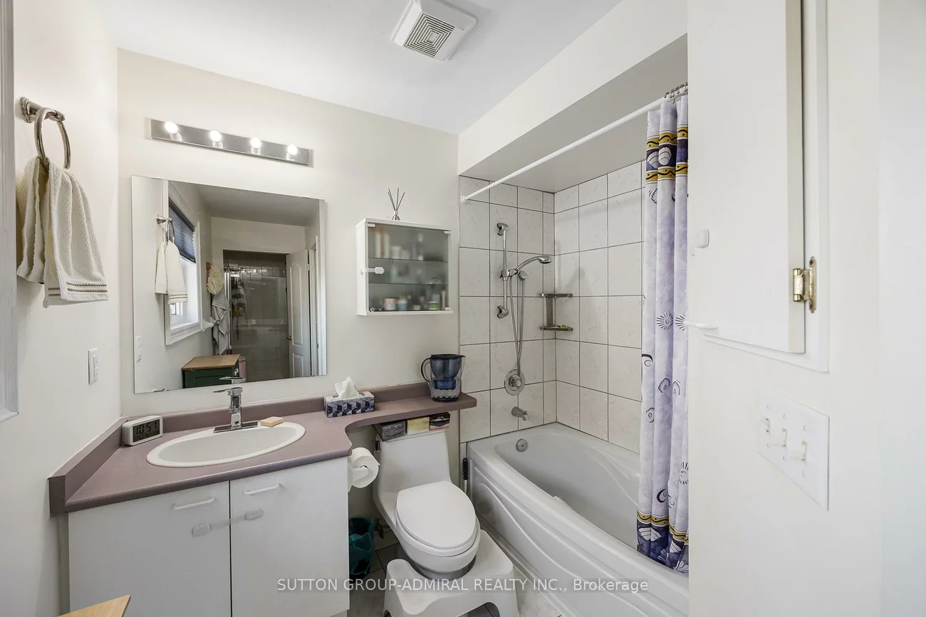735, New Westminster, Brownridge, Vaughan