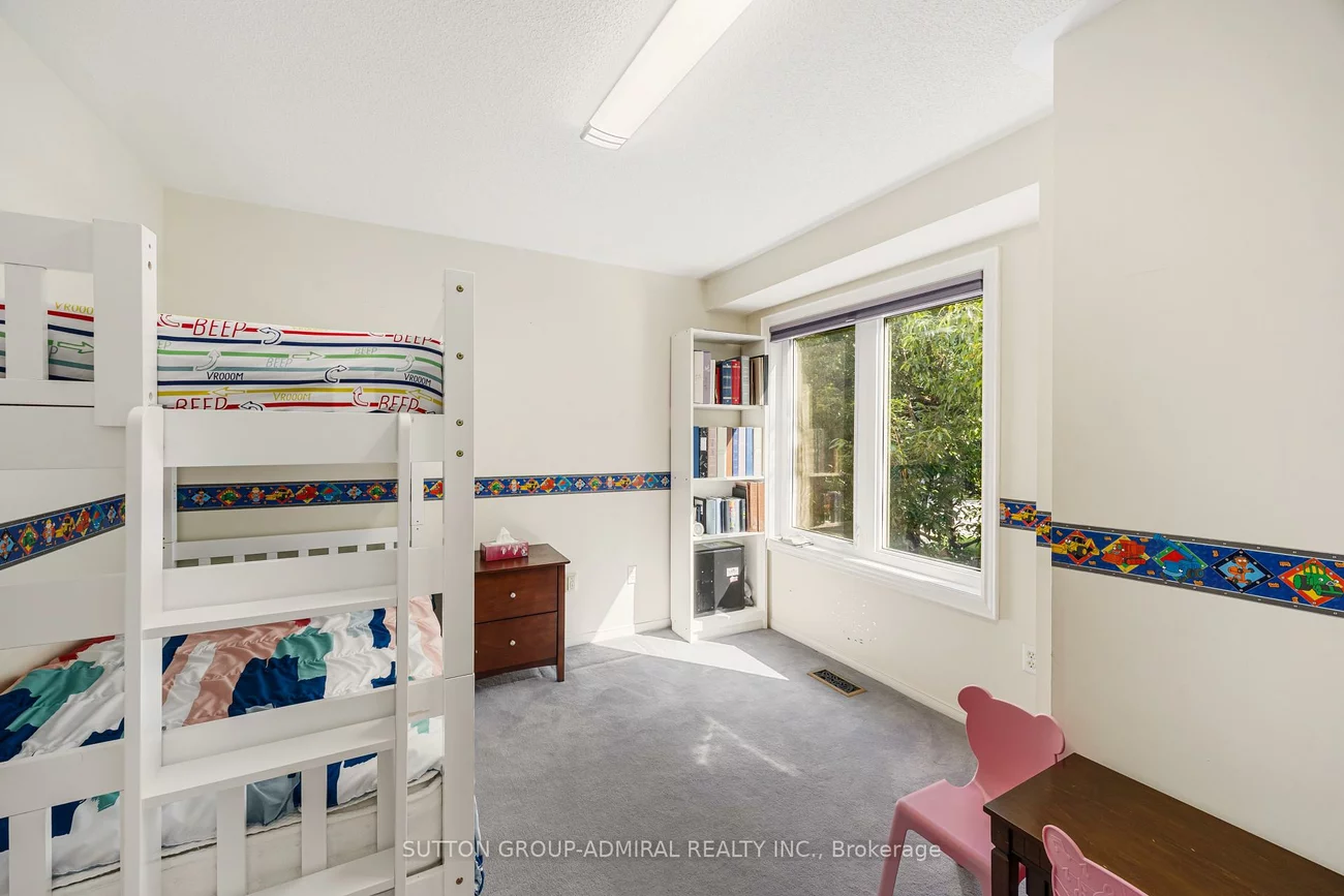 735, New Westminster, Brownridge, Vaughan