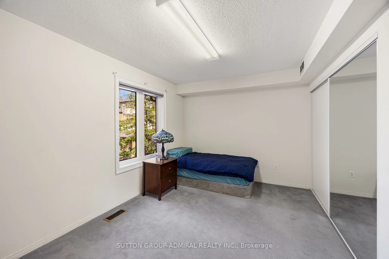 735, New Westminster, Brownridge, Vaughan