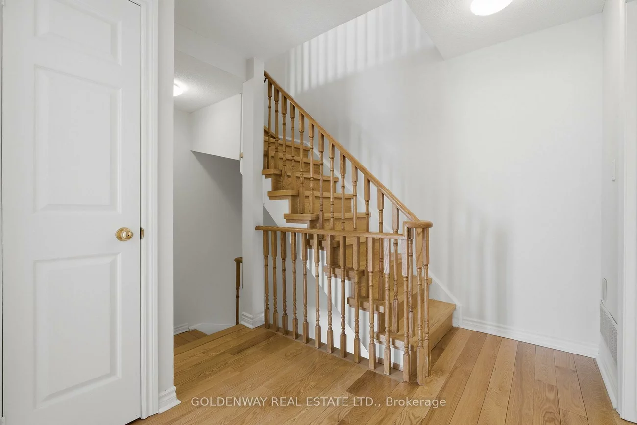 151, Townsgate, Crestwood-Springfarm-Yorkhill, Vaughan