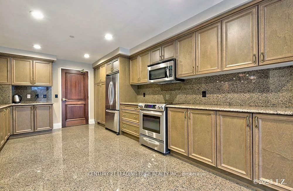 9225, Jane, Maple, Vaughan