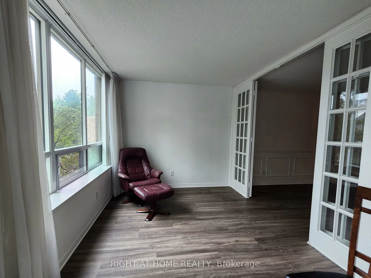 850, Steeles, Lakeview Estates, Vaughan