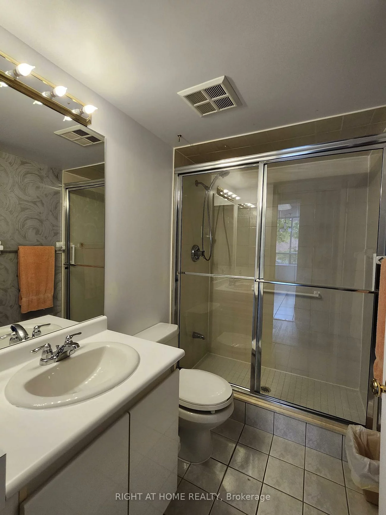 850, Steeles, Lakeview Estates, Vaughan