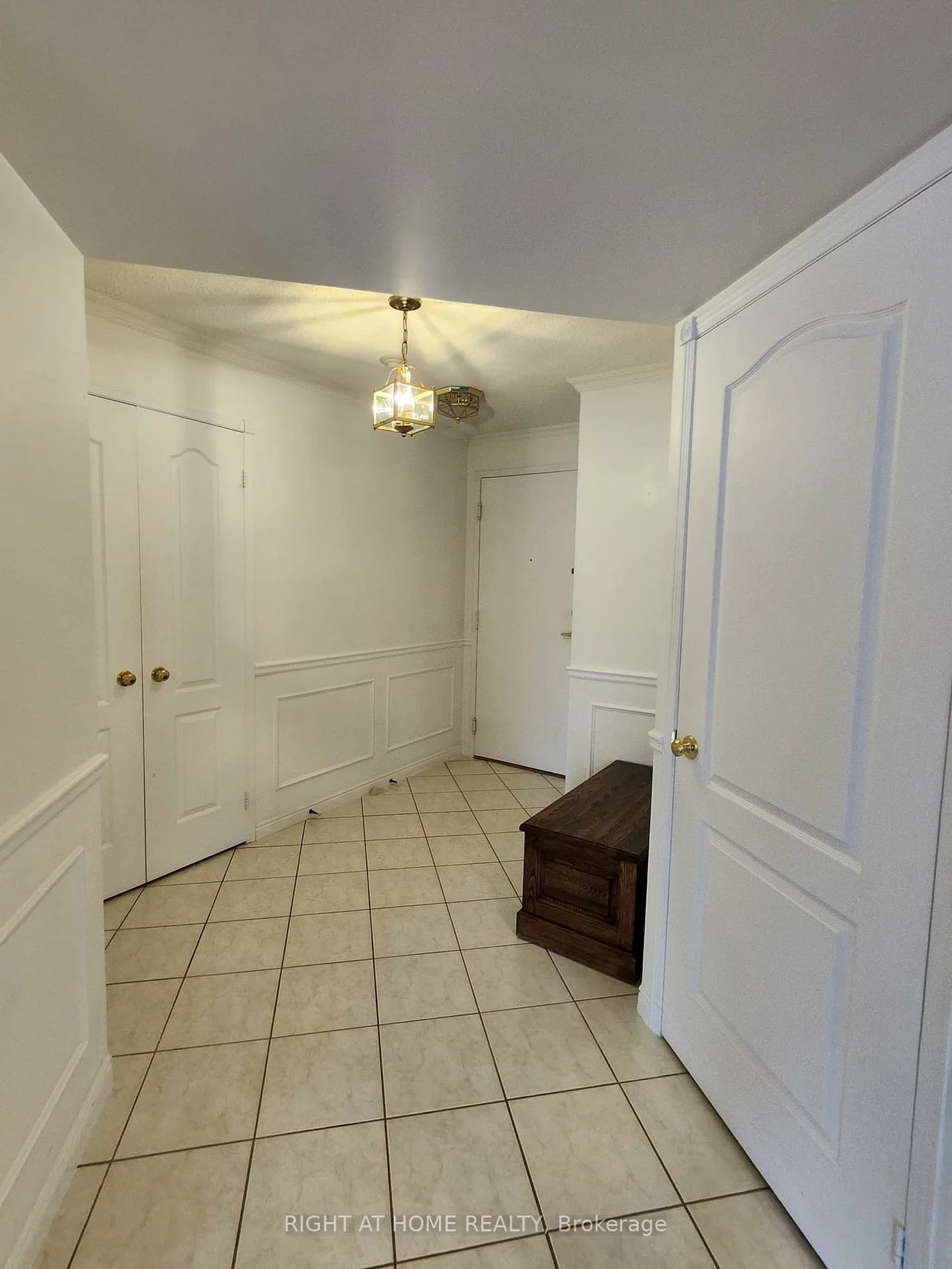 850, Steeles, Lakeview Estates, Vaughan