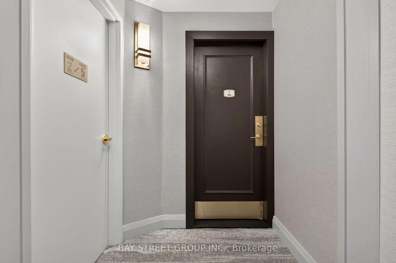 7250, Yonge, Crestwood-Springfarm-Yorkhill, Vaughan