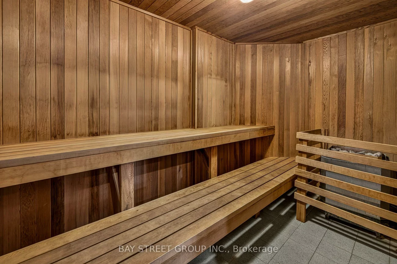 7250, Yonge, Crestwood-Springfarm-Yorkhill, Vaughan