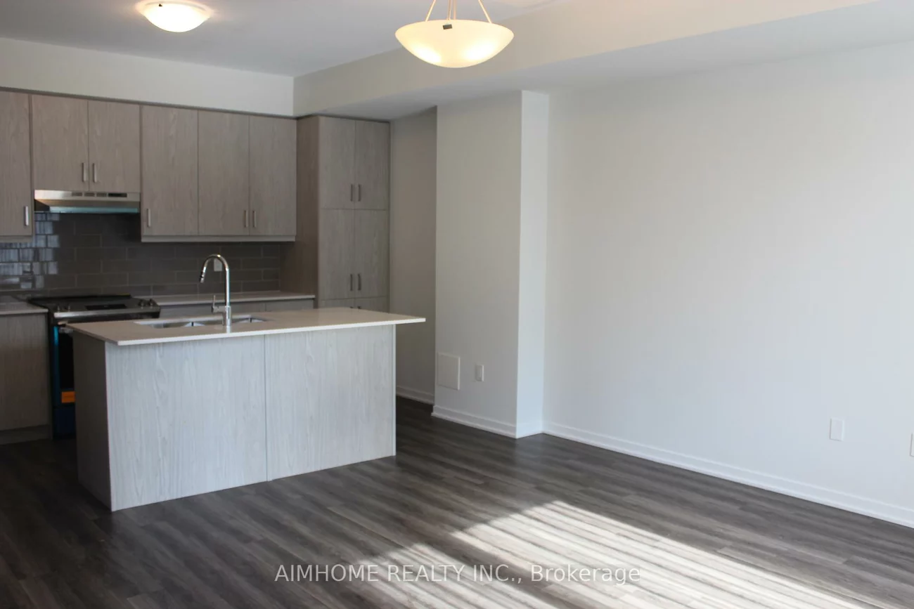 80, Honeycrisp, Vaughan Corporate Centre, Vaughan