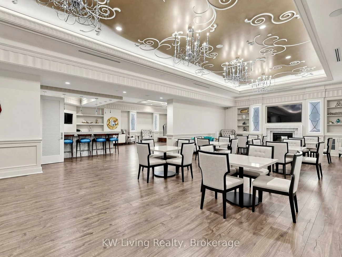 9075, Jane, Concord, Vaughan