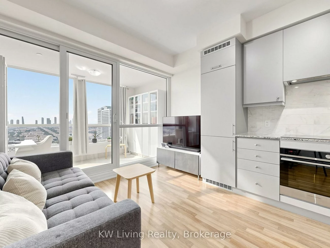 9075, Jane, Concord, Vaughan