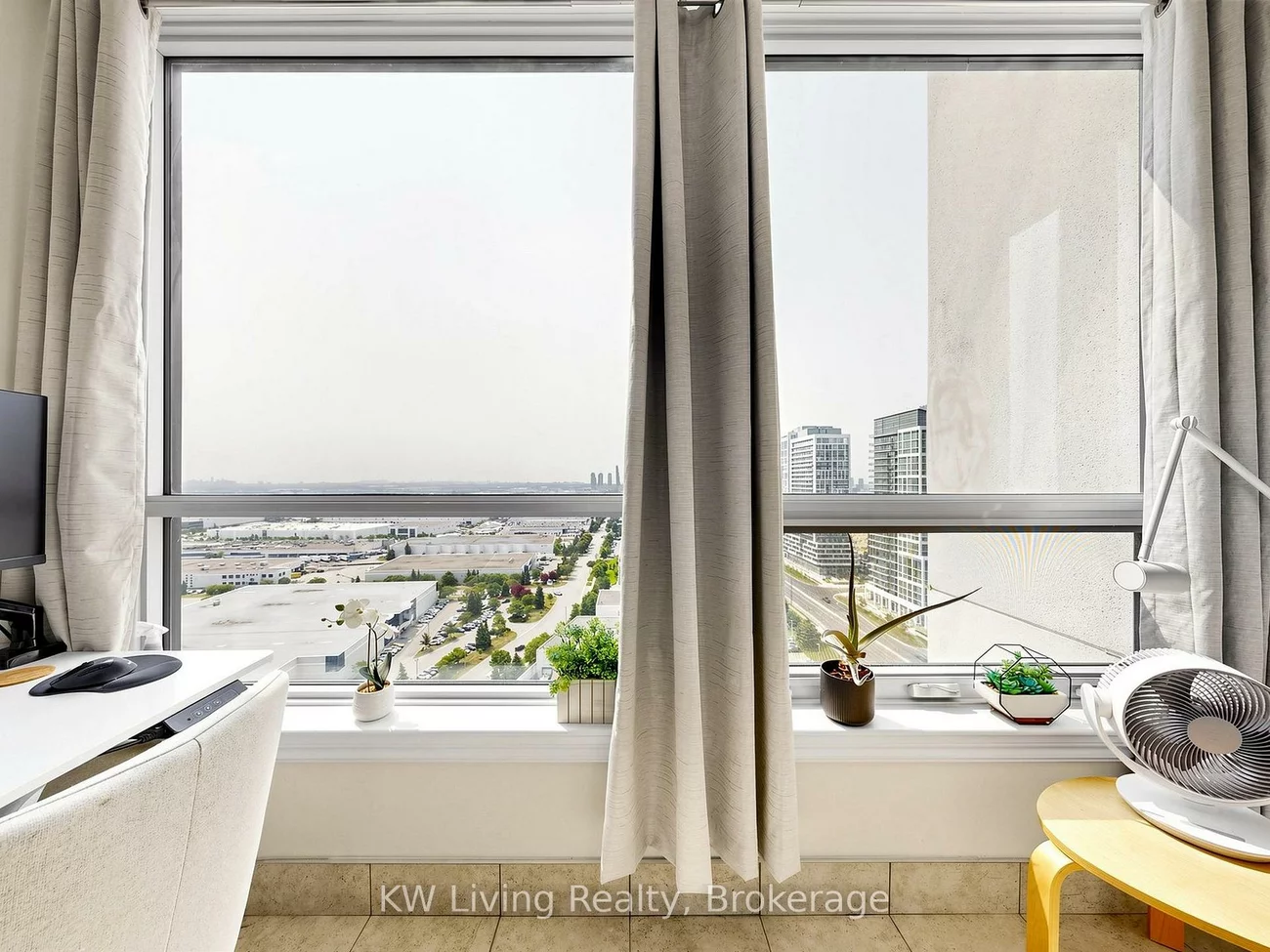 9075, Jane, Concord, Vaughan