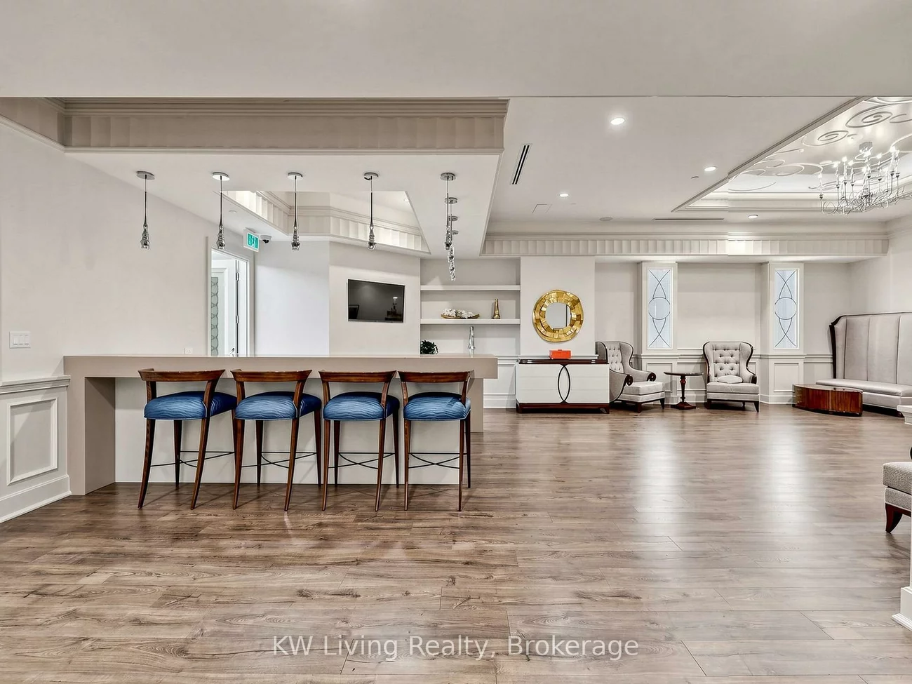 9075, Jane, Concord, Vaughan