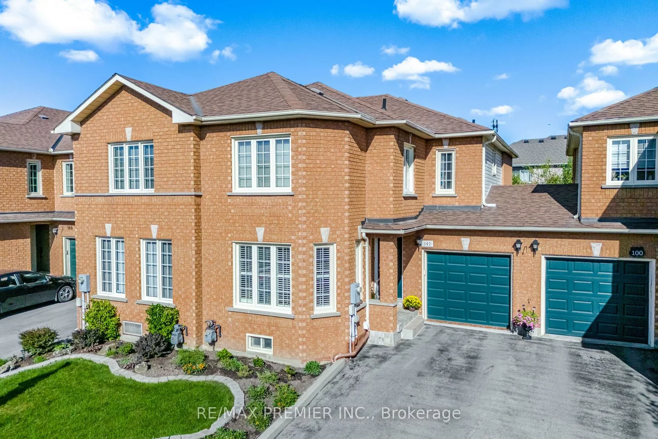 102, Pinedale, East Woodbridge, Vaughan