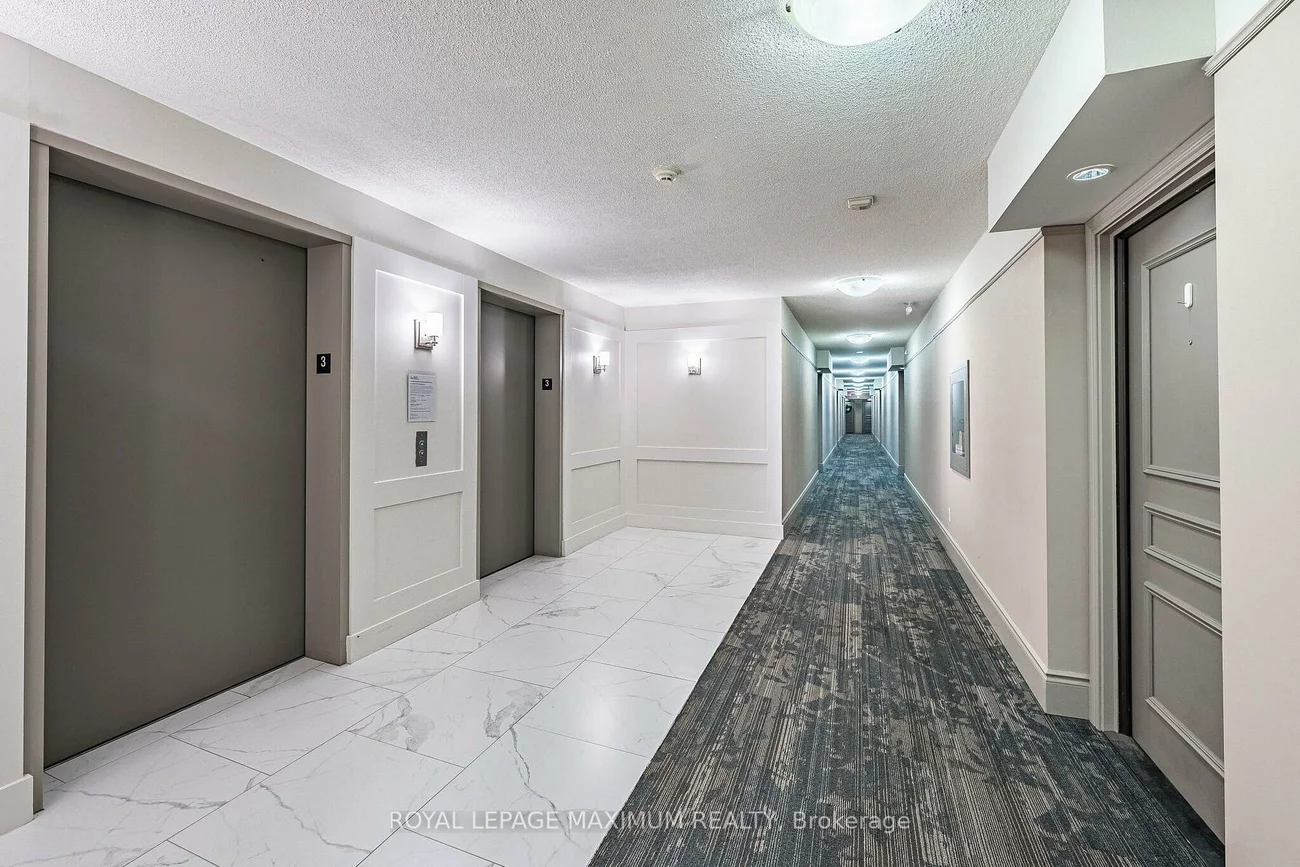 8026, Kipling, West Woodbridge, Vaughan