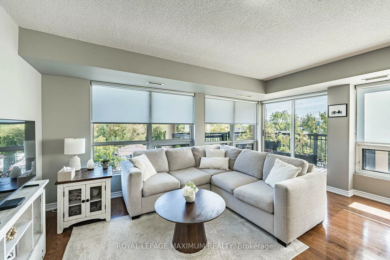 8026, Kipling, West Woodbridge, Vaughan