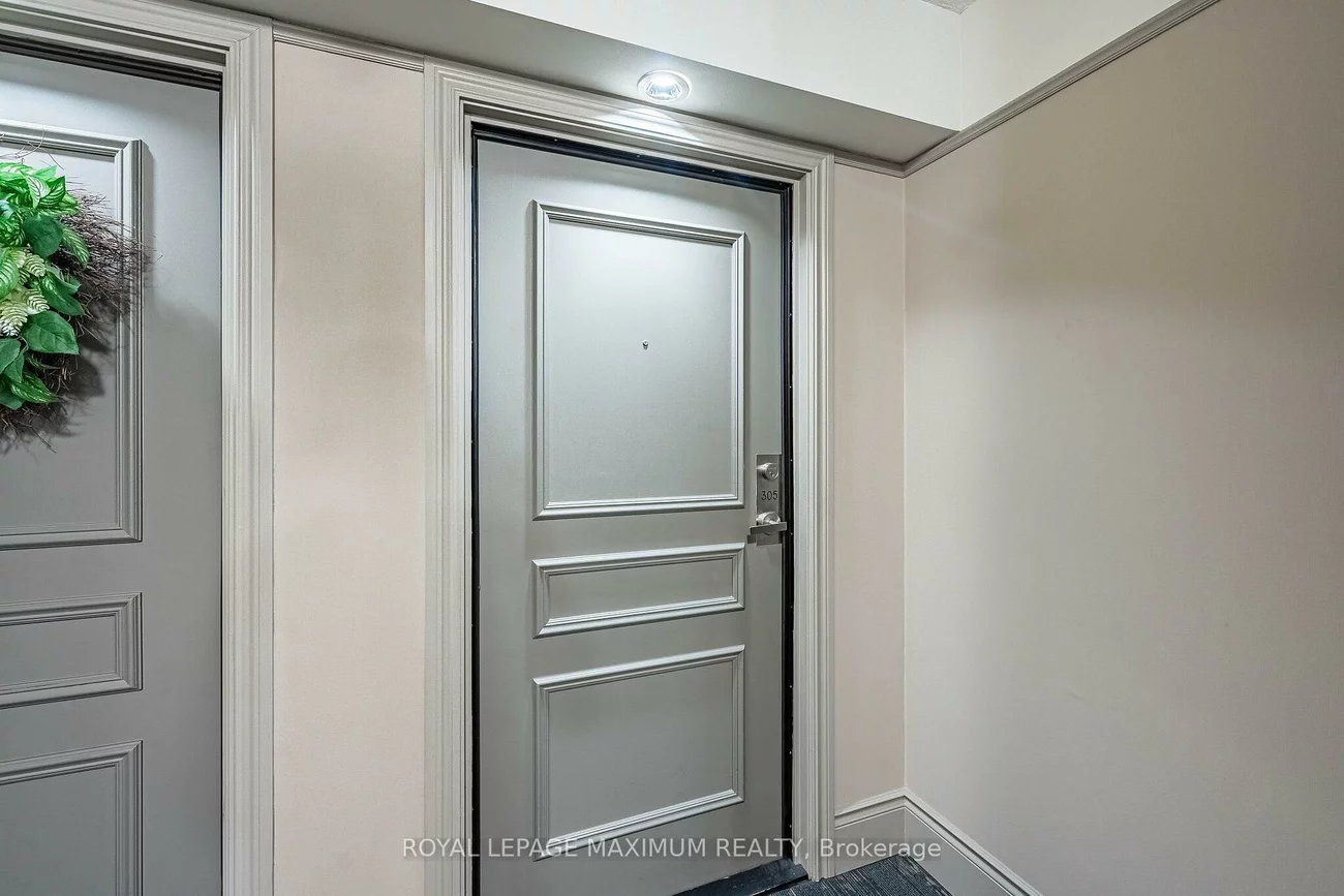 8026, Kipling, West Woodbridge, Vaughan