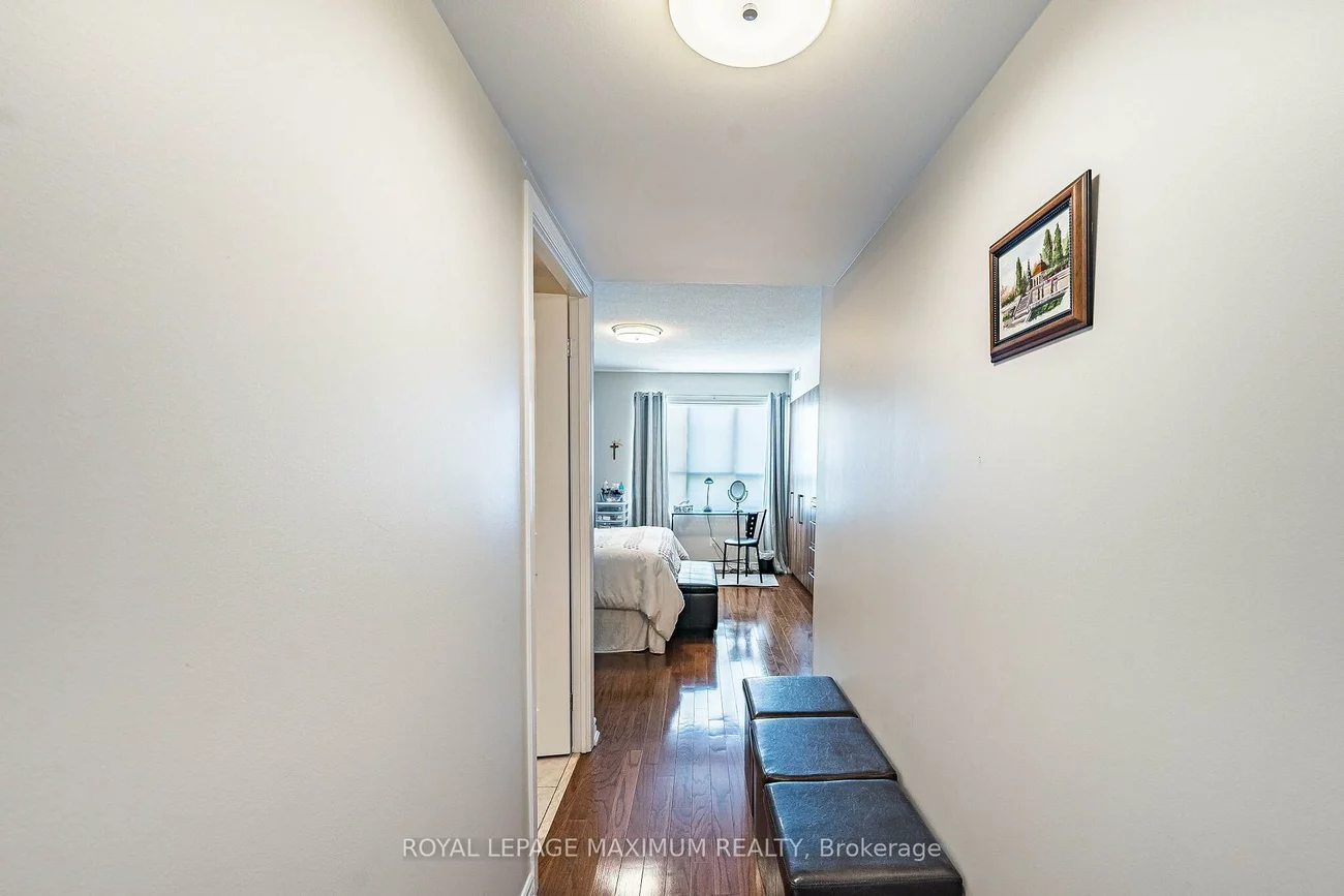 8026, Kipling, West Woodbridge, Vaughan