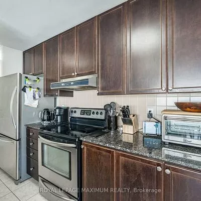 8026, Kipling, West Woodbridge, Vaughan