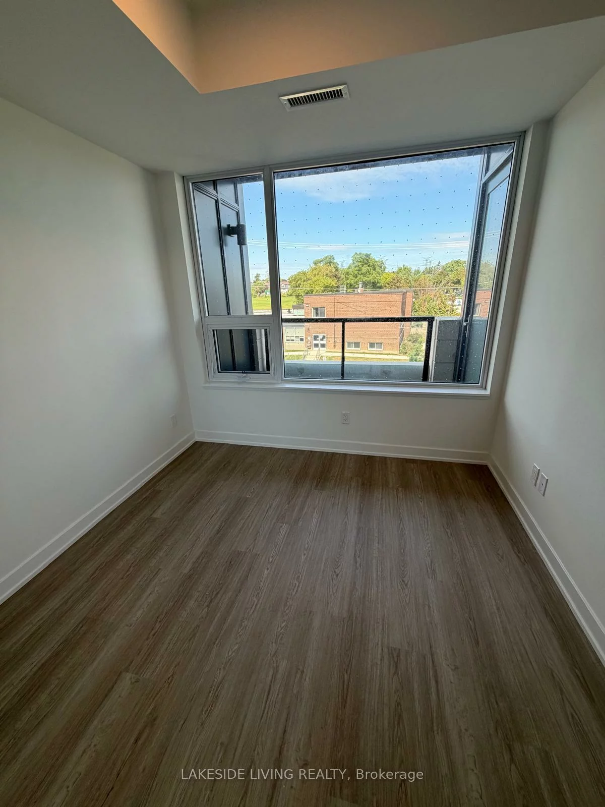 8188, Yonge, Uplands, Vaughan