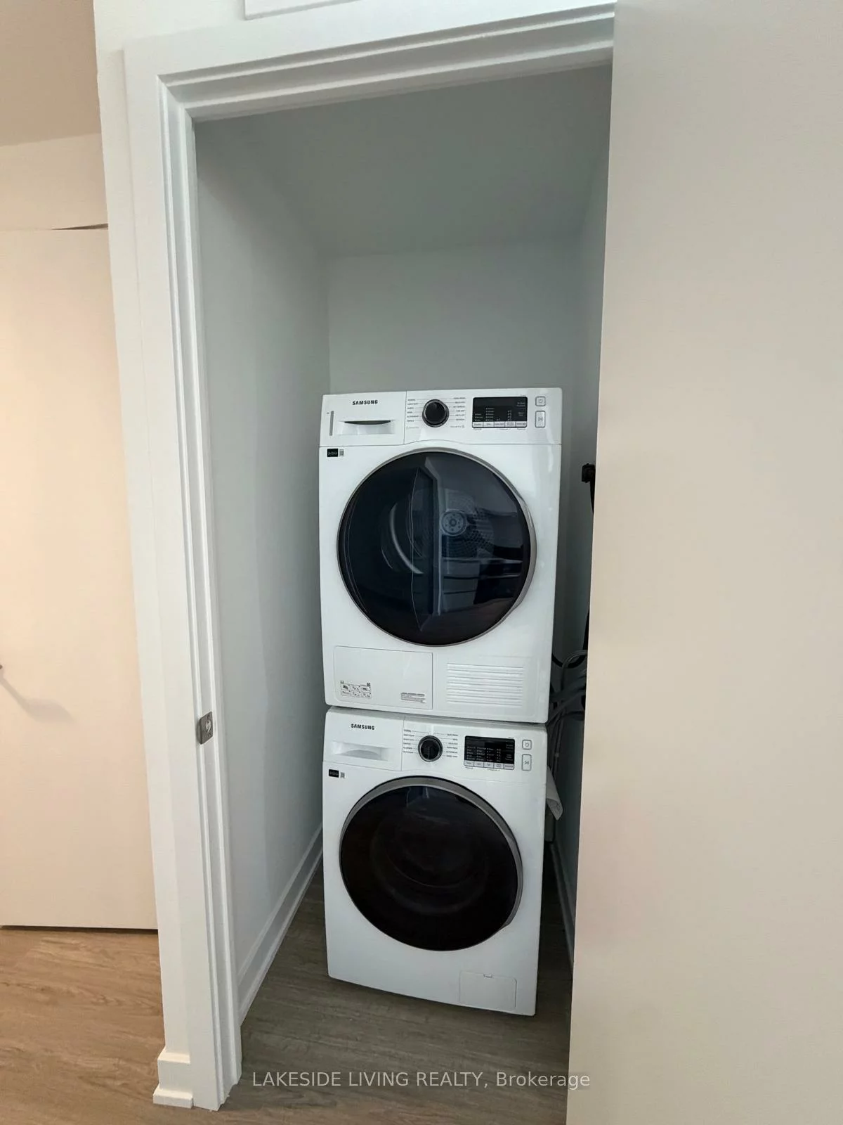 8188, Yonge, Uplands, Vaughan