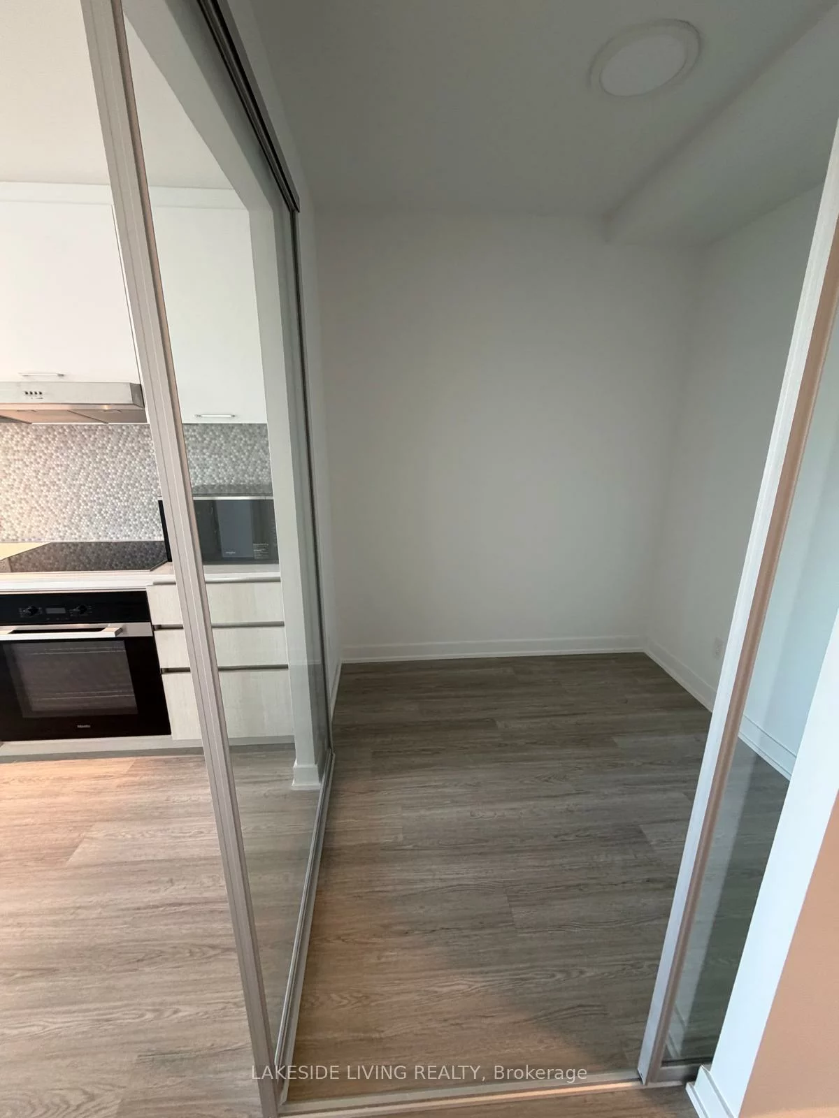 8188, Yonge, Uplands, Vaughan