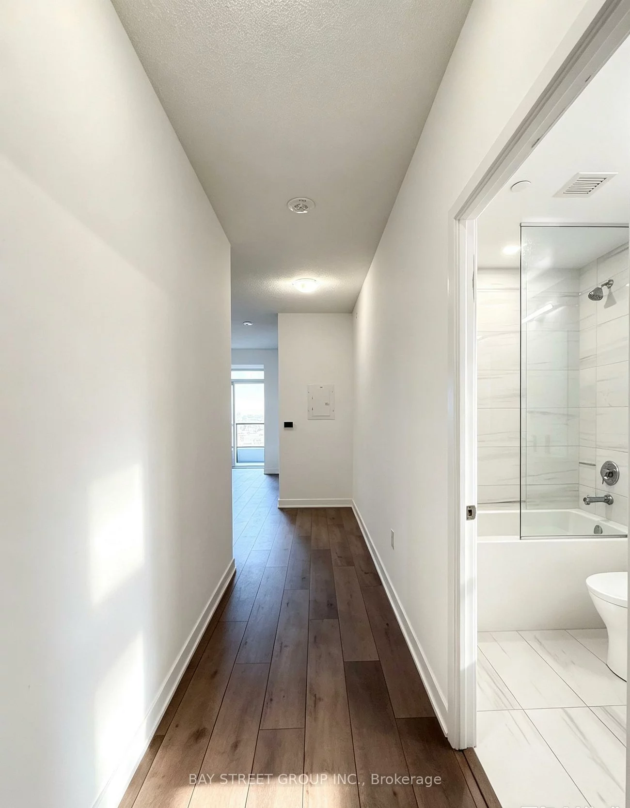10, Honeycrisp, Vaughan Corporate Centre, Vaughan