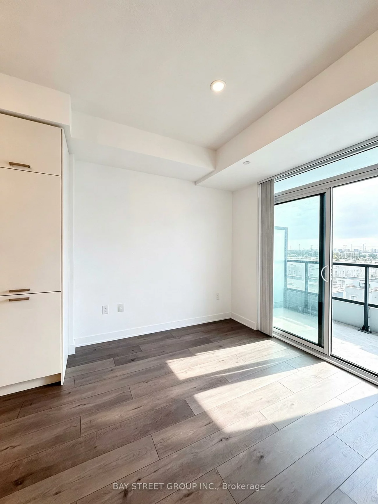 10, Honeycrisp, Vaughan Corporate Centre, Vaughan