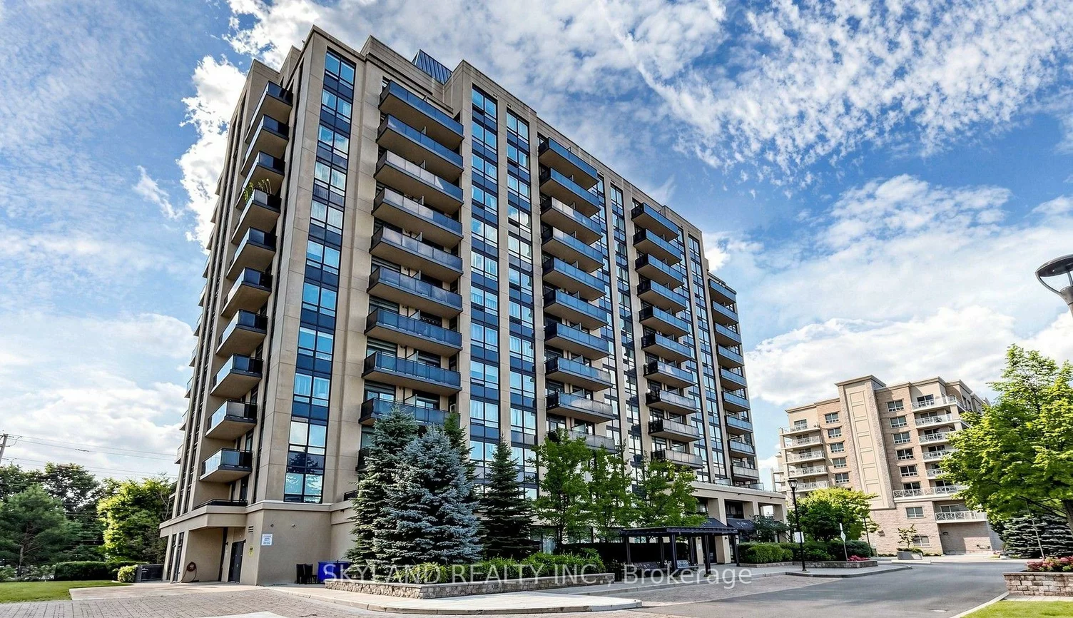 520, Steeles, Crestwood-Springfarm-Yorkhill, Vaughan