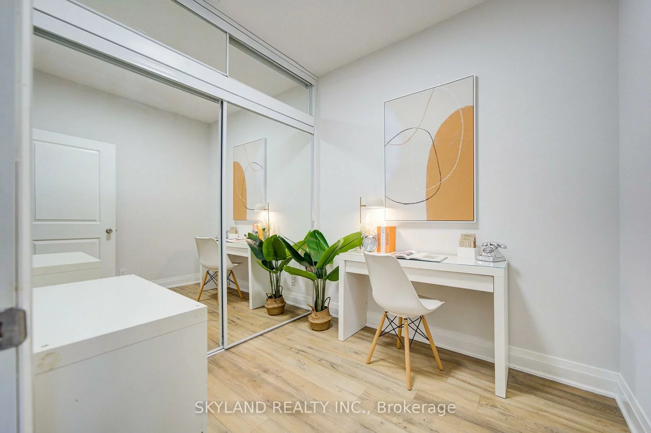 520, Steeles, Crestwood-Springfarm-Yorkhill, Vaughan