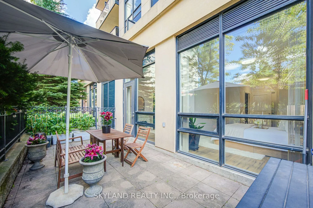 520, Steeles, Crestwood-Springfarm-Yorkhill, Vaughan