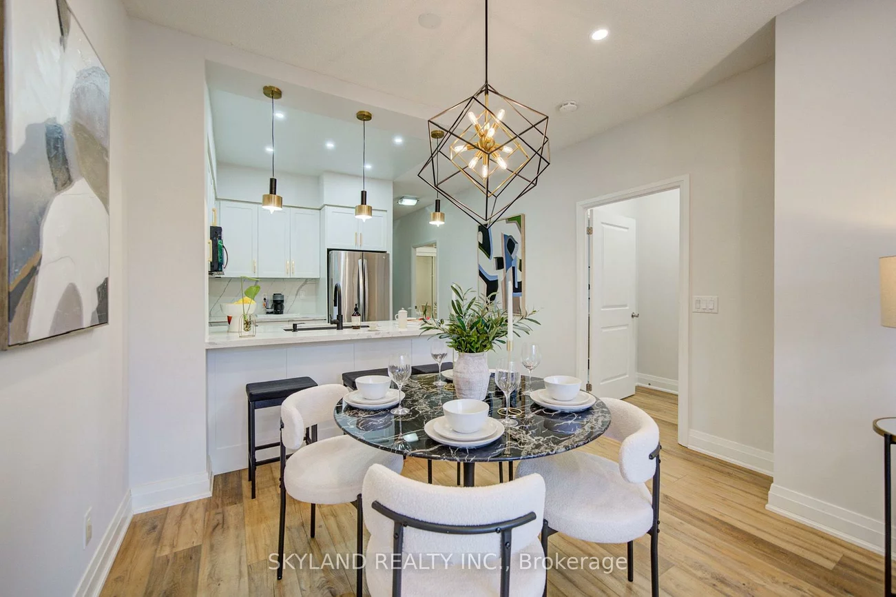 520, Steeles, Crestwood-Springfarm-Yorkhill, Vaughan