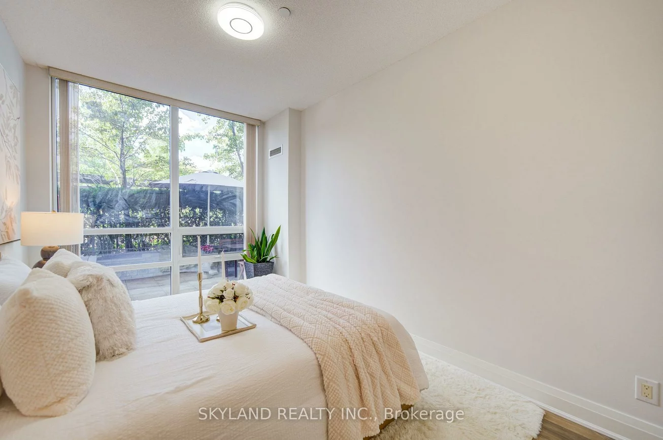 520, Steeles, Crestwood-Springfarm-Yorkhill, Vaughan