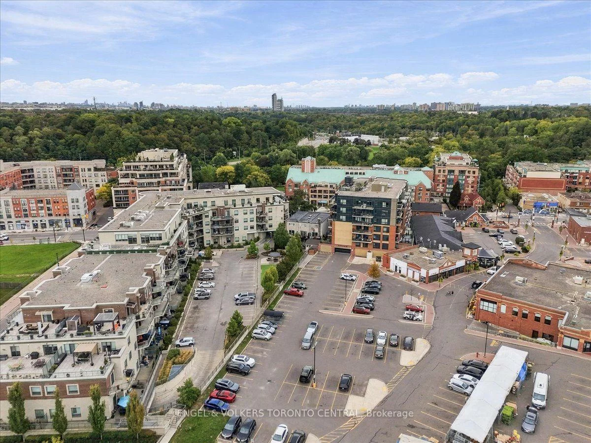 100, Arbors, West Woodbridge, Vaughan